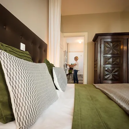 L'autre Rives Bed & Breakfast 4*