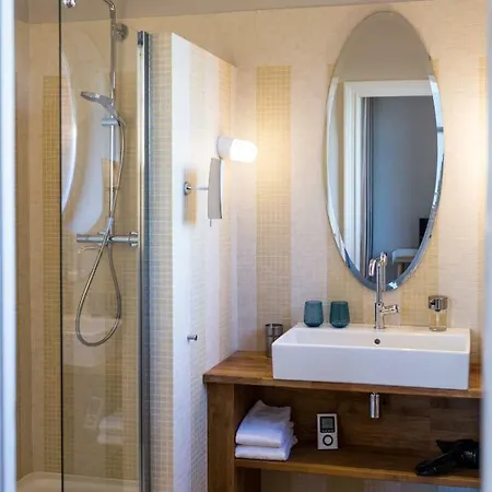 L'autre Rives Bed & Breakfast