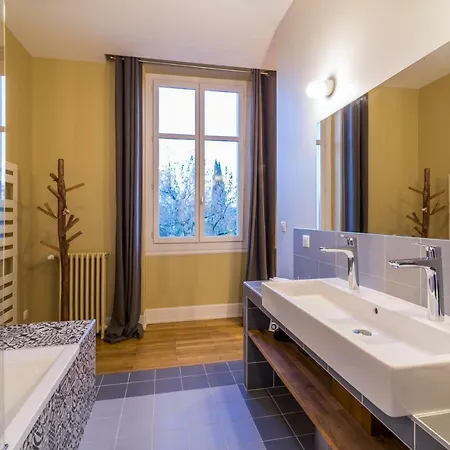 Couette-café L'autre Rives 3*